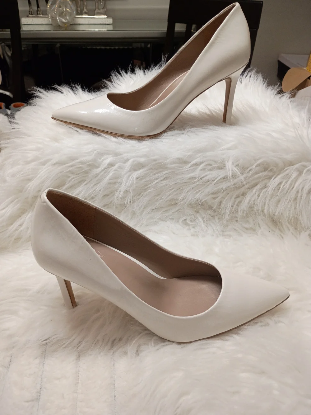 Naturalizer Anna Pointed-Toe Cream Patent Pumps 7.5 M